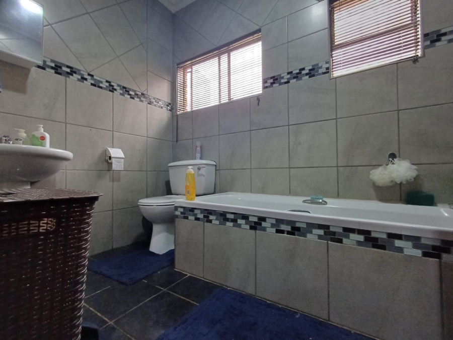4 Bedroom Property for Sale in Orkney North West